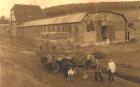 thumbs/levi-hollaender_hay-wagon_barn_people.png.jpg